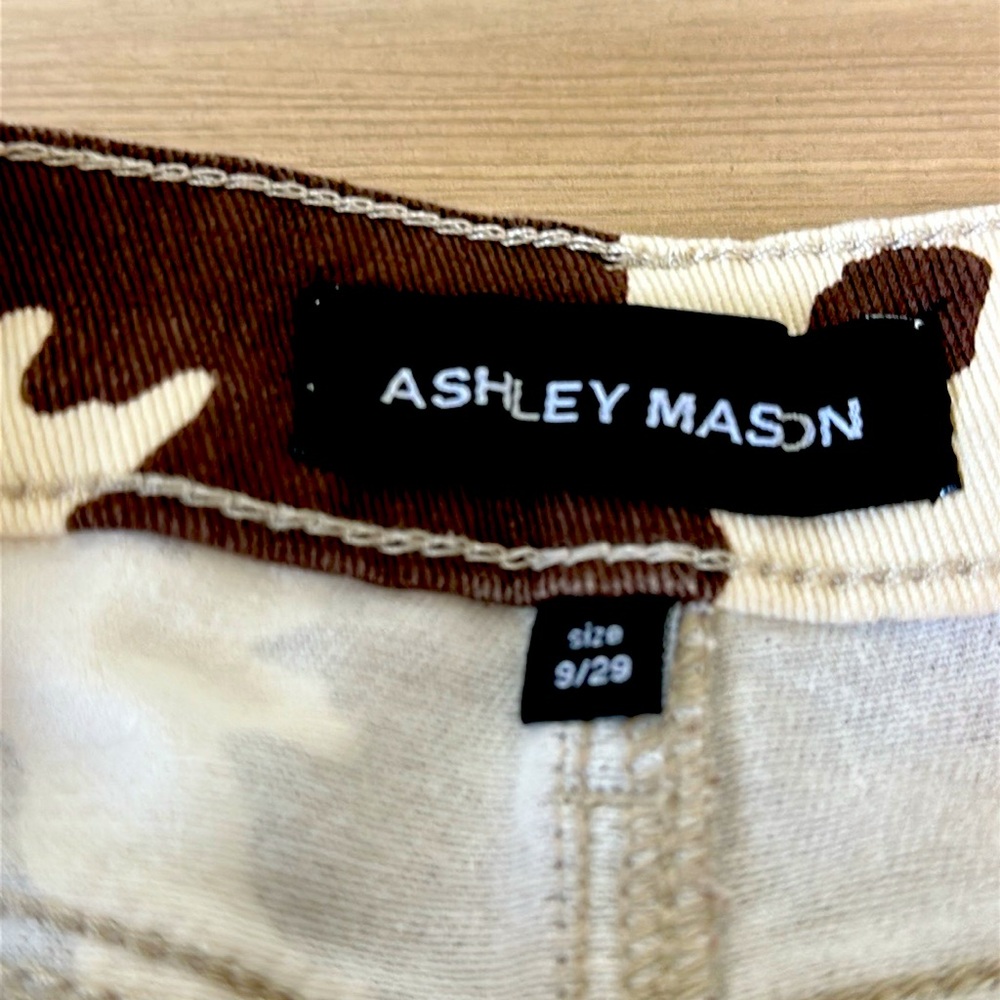 Ashley Mason Brown and Cream Patterned Mini Skirt - Picture 6 of 6